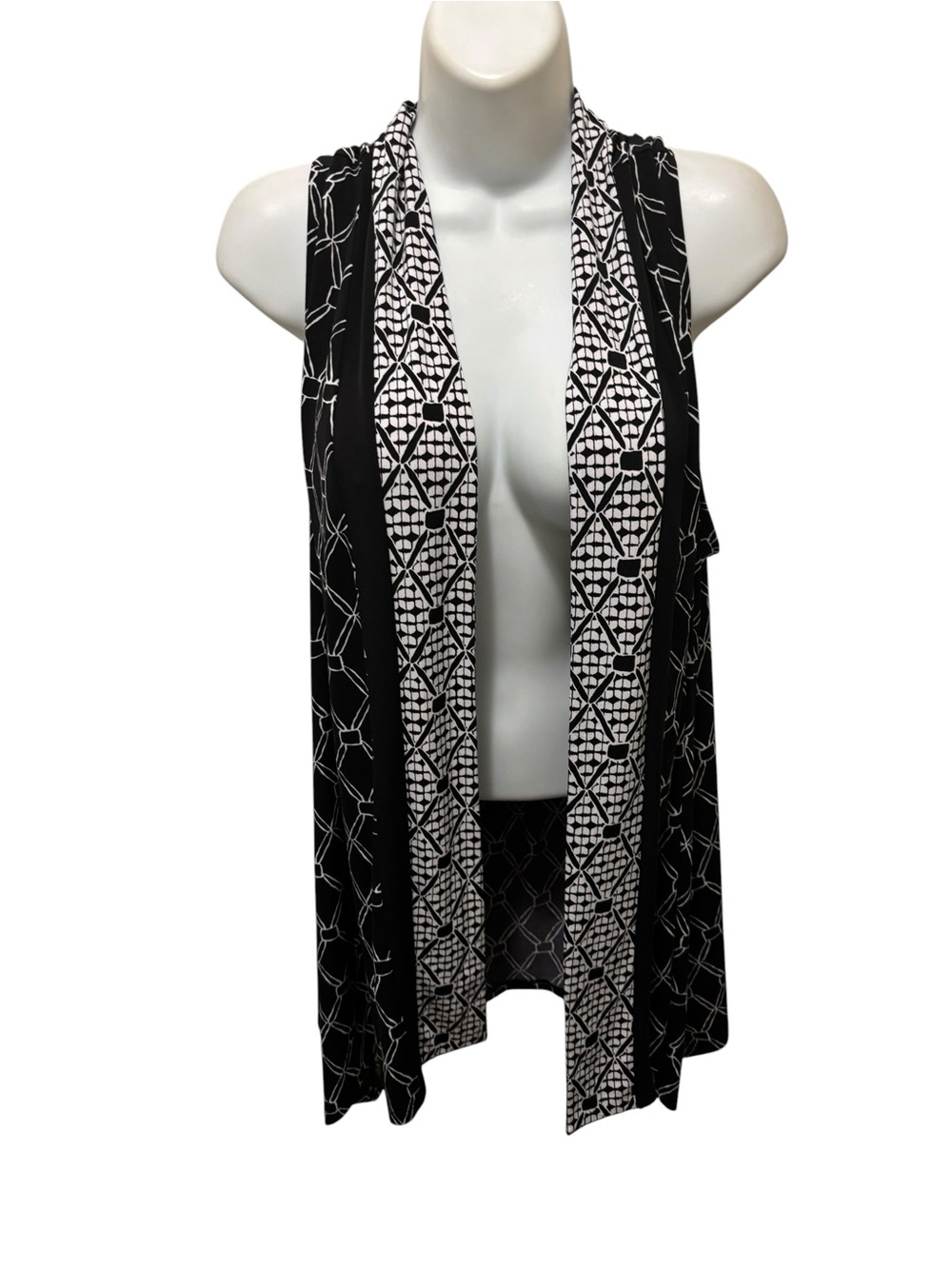 Chico’s Travelers Long Duster Sleeveless Vest 3/XL/16 Black White Open Printed